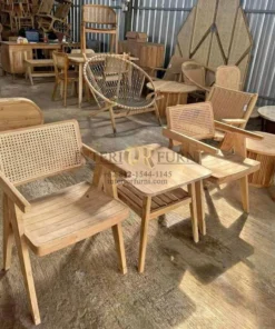 kursi cafe rotan-kursi cafe kayu jati-kursi cafe minimalis-kursi makan a