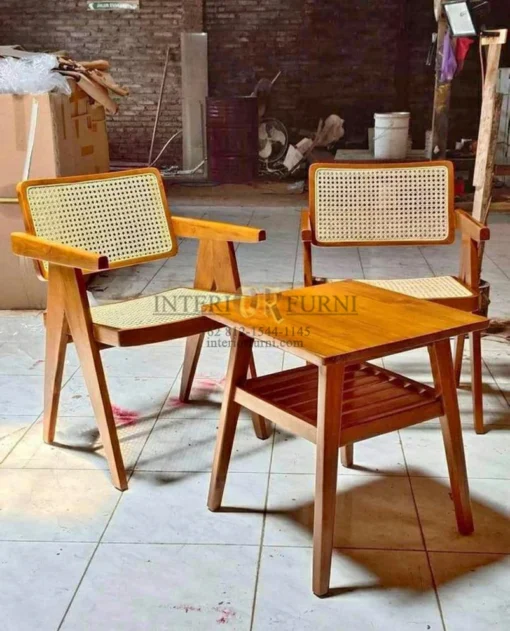kursi cafe rotan-kursi cafe kayu jati-kursi cafe minimalis-kursi makan a